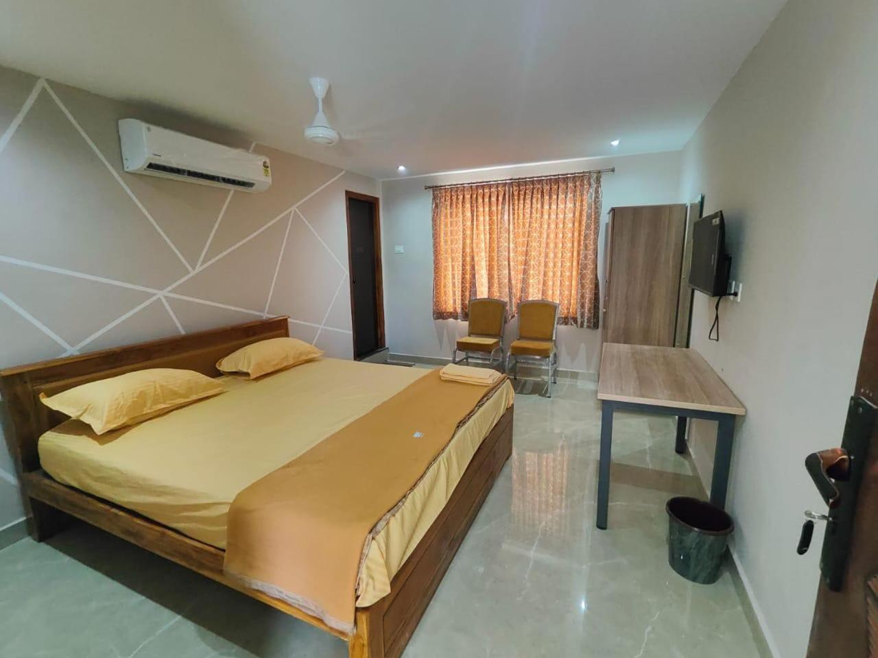 Sri Abirami Mahal Hotel Tiruvannāmalai Екстериор снимка